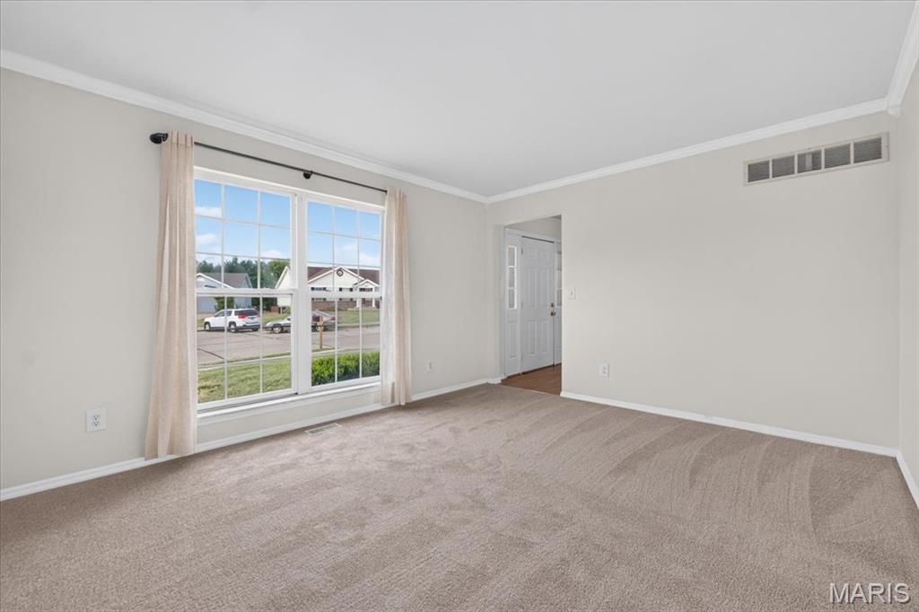 151 Royallsprings Parkway Property Photo 6