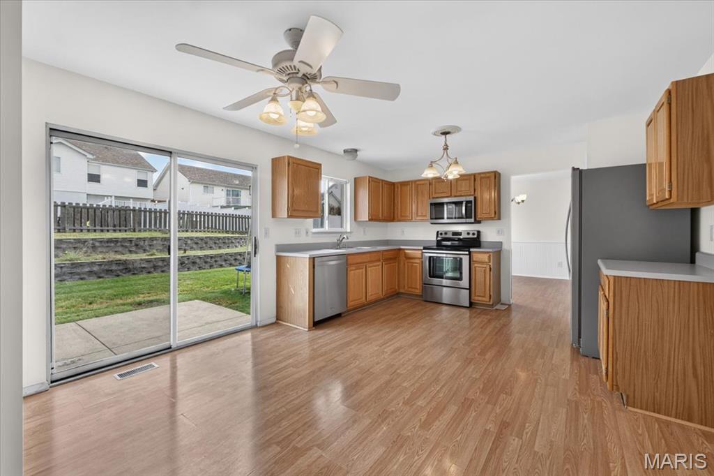 151 Royallsprings Parkway Property Photo 12