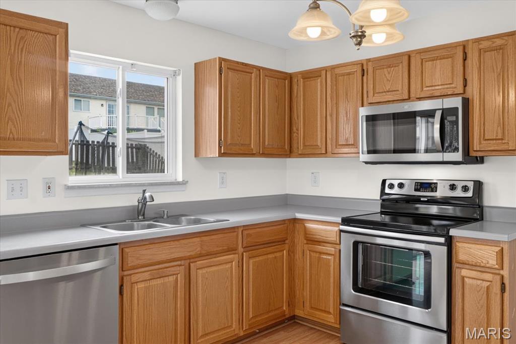151 Royallsprings Parkway Property Photo 14