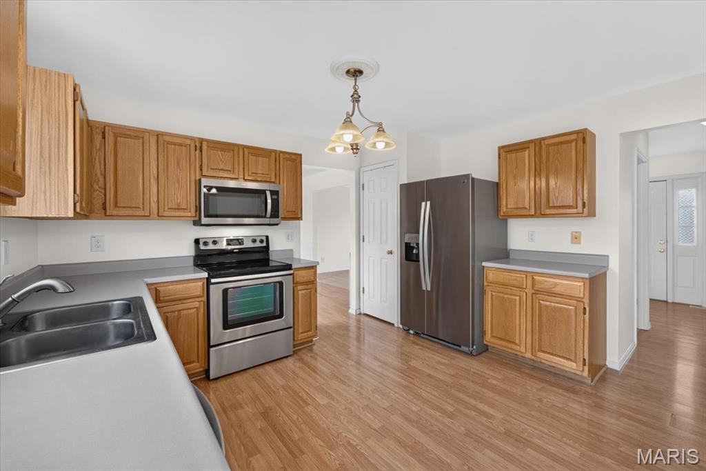 151 Royallsprings Parkway Property Photo 15