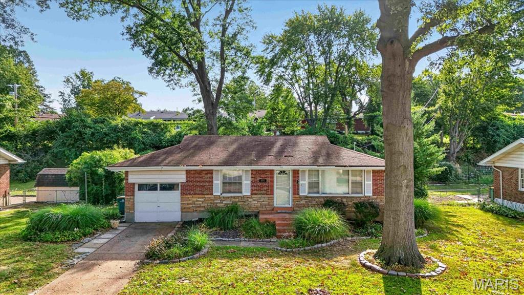 10318 Seaton Drive Property Photo 1