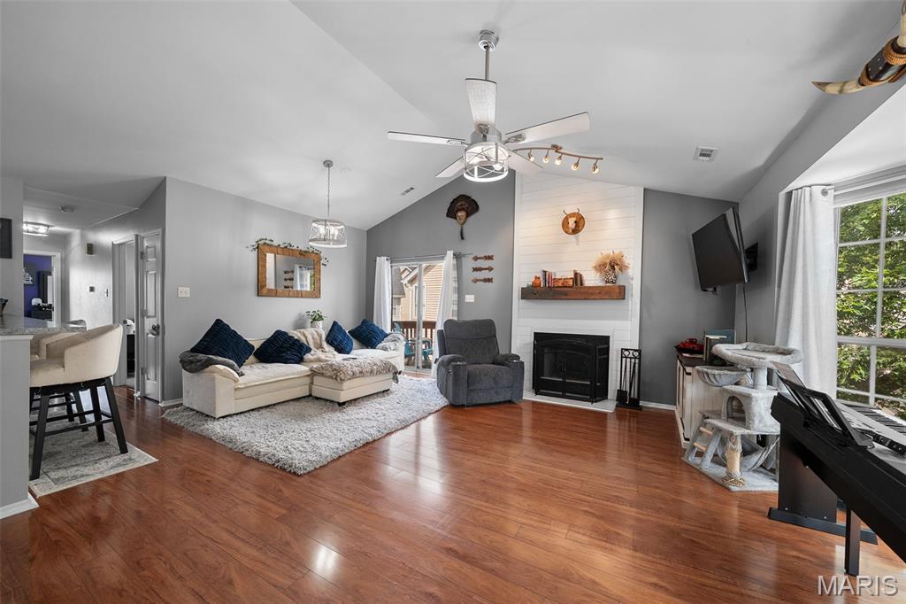 1508 Whispering Creek Drive C Property Photo 4