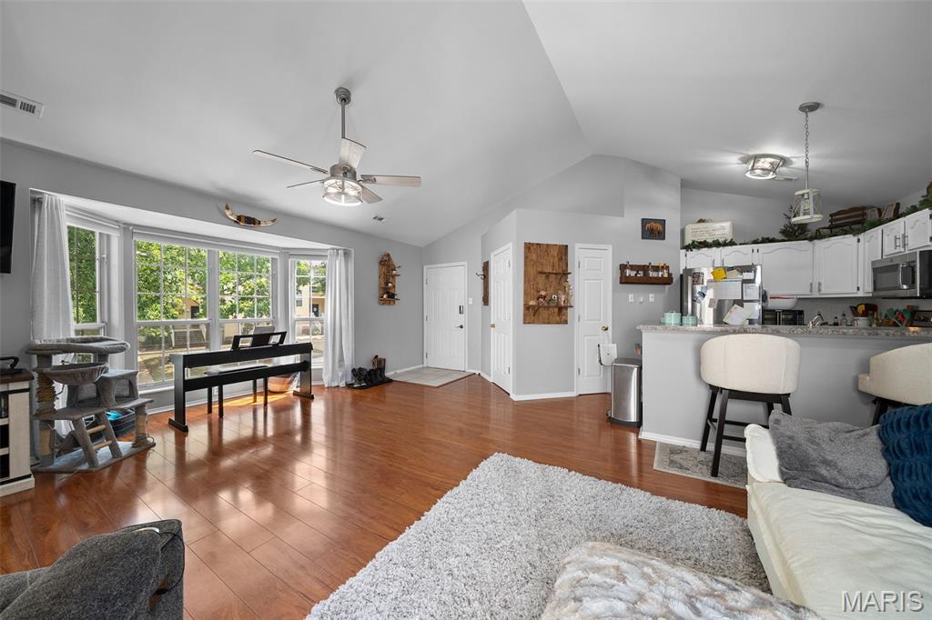 1508 Whispering Creek Drive C Property Photo 8