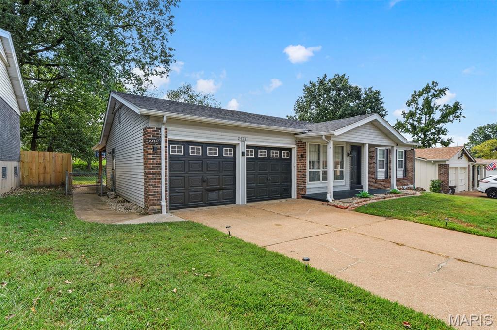 2414 Crestline Drive Property Photo 3
