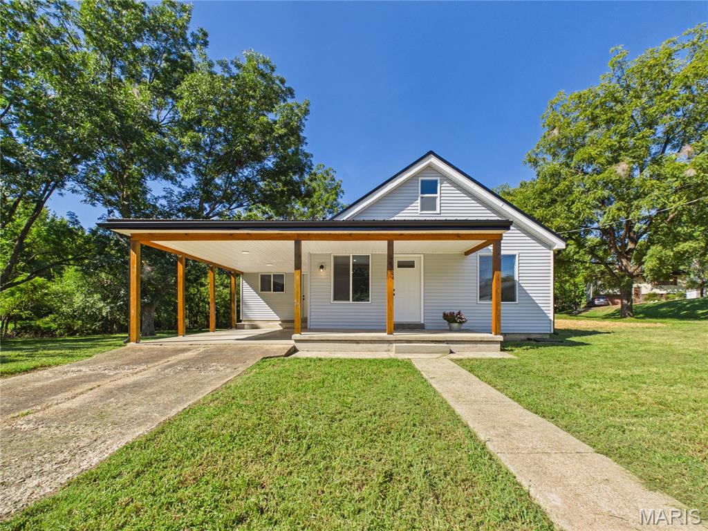 237 Kies Avenue Property Photo 1