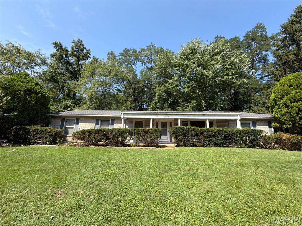 1525 Moonlight Drive Property Photo 1