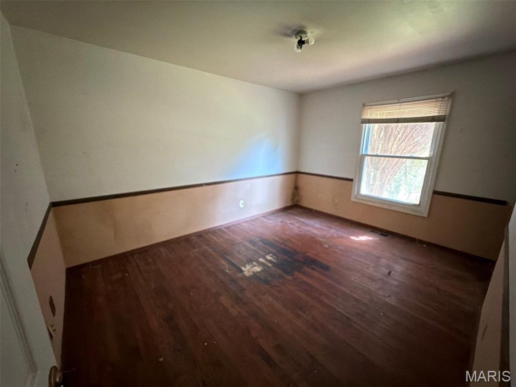 1525 Moonlight Drive Property Photo 5