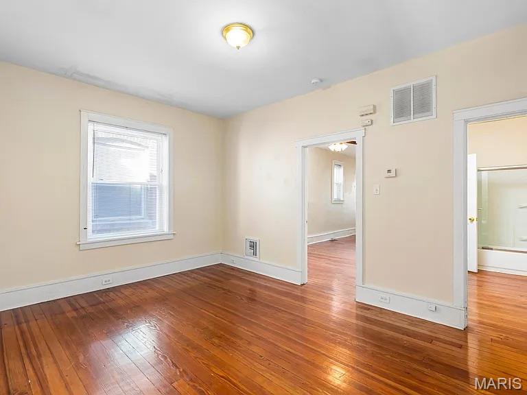 2901 Sidney Street Property Photo 11
