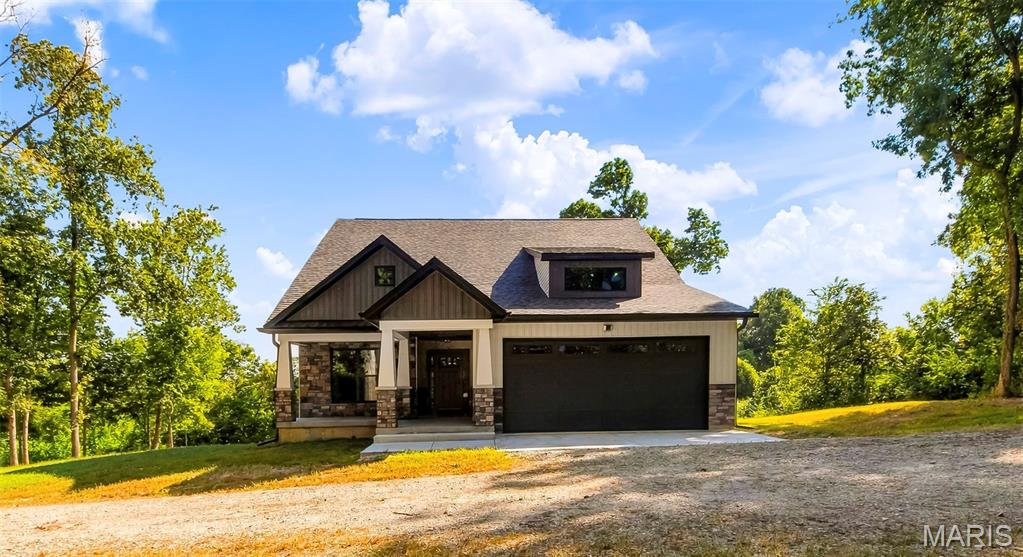 120 Hunters Hollow Lane Property Photo 1