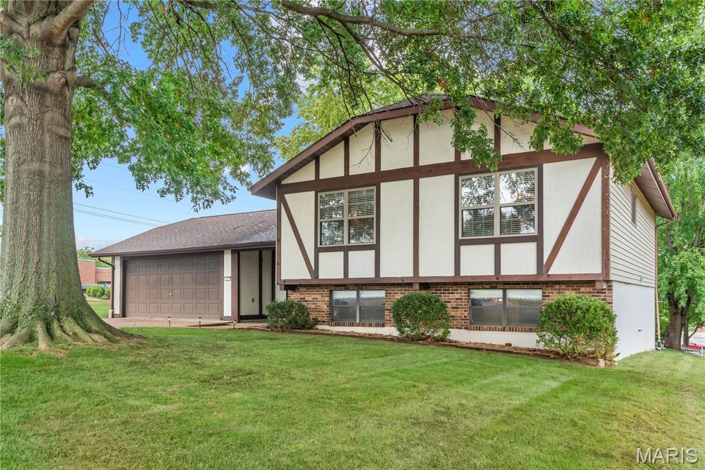 1 Buckingham Drive