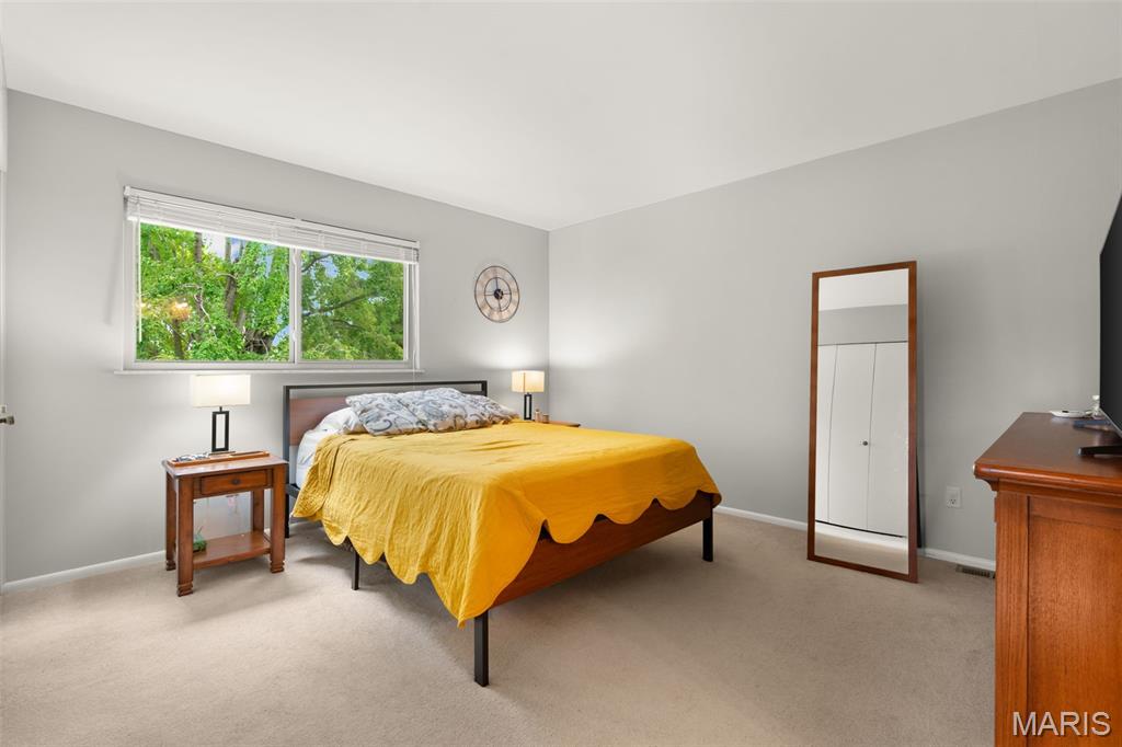 1 Buckingham Drive Property Photo 16