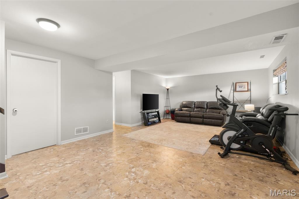 1 Buckingham Drive Property Photo 24