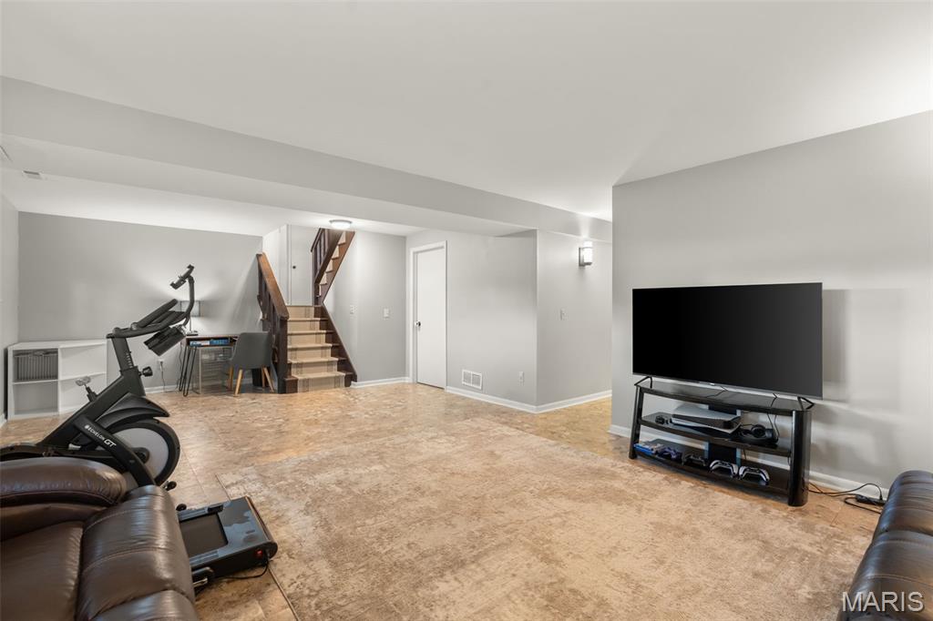 1 Buckingham Drive Property Photo 25