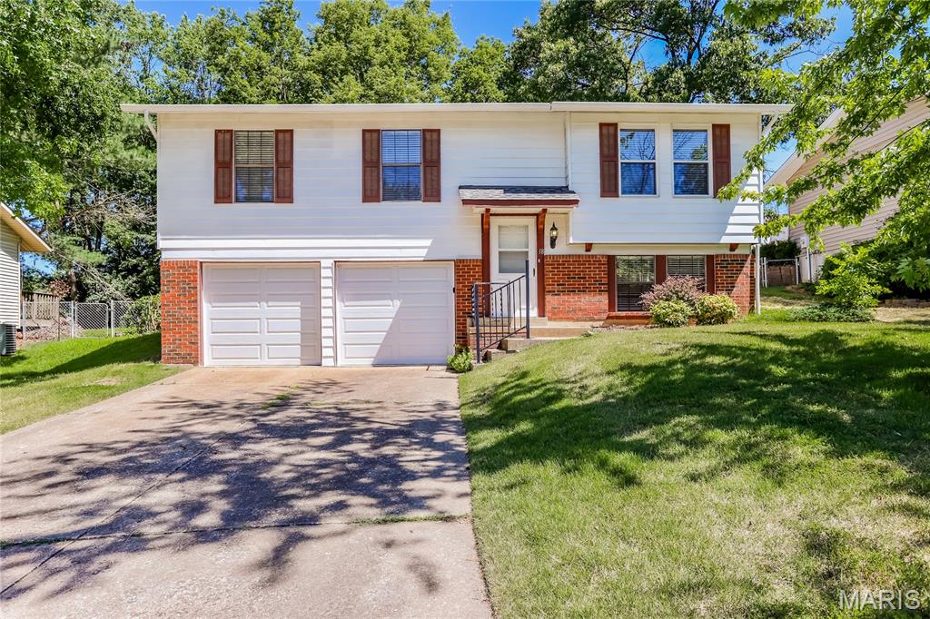 18 River Bluff Drive