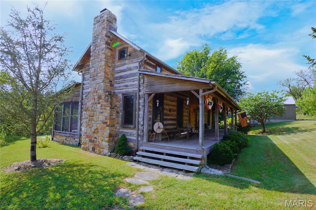2136 Walz Road Property Photo 6