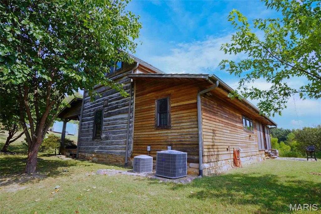 2136 Walz Road Property Photo 9