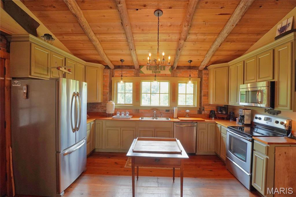 2136 Walz Road Property Photo 13