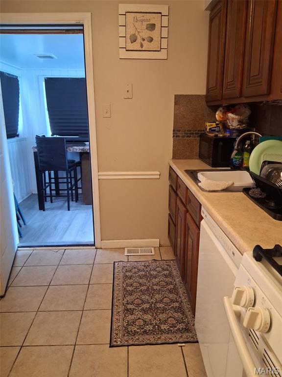 10326 Ashbrook Drive Property Photo 9