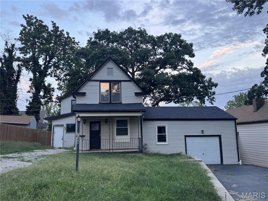 7149 Brompton Square Property Photo 1