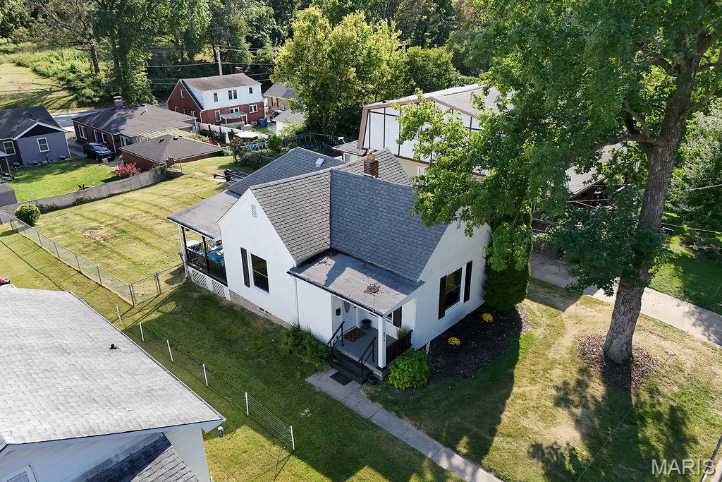 834 Douglas Street Property Photo 4