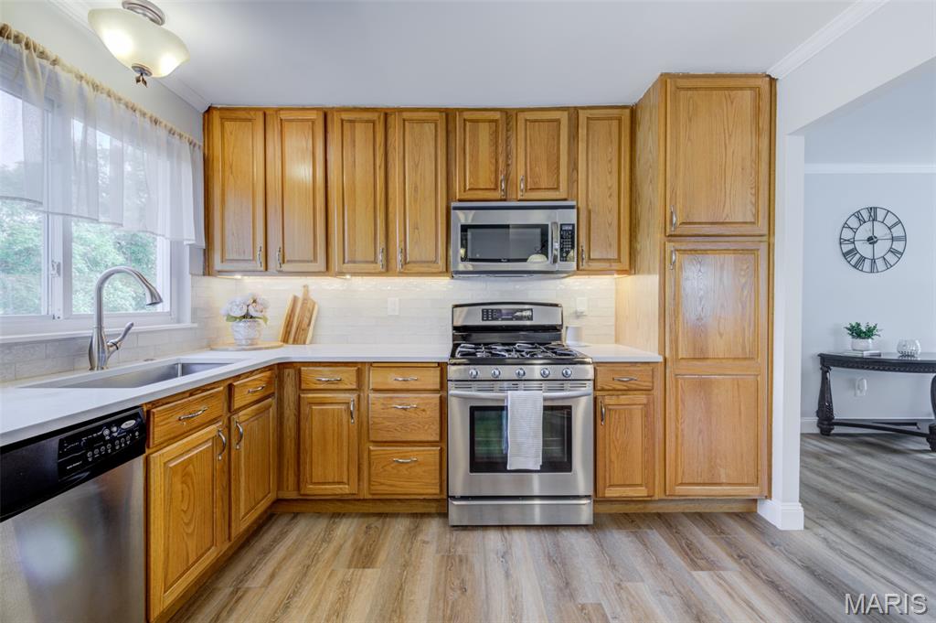 307 Twistedoak Court Property Photo 15