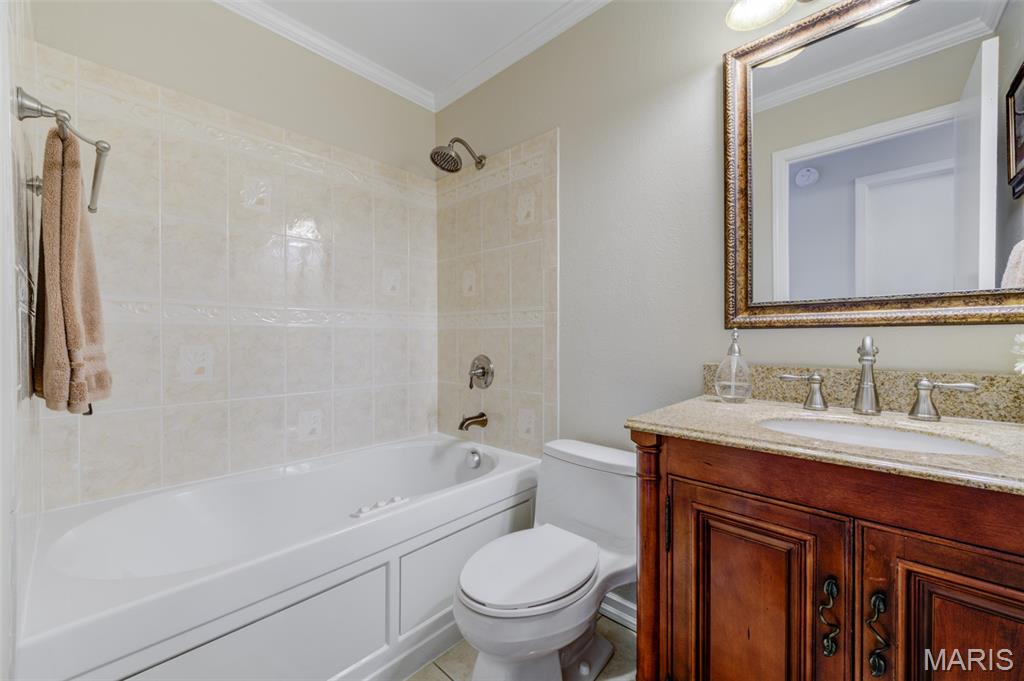 307 Twistedoak Court Property Photo 17