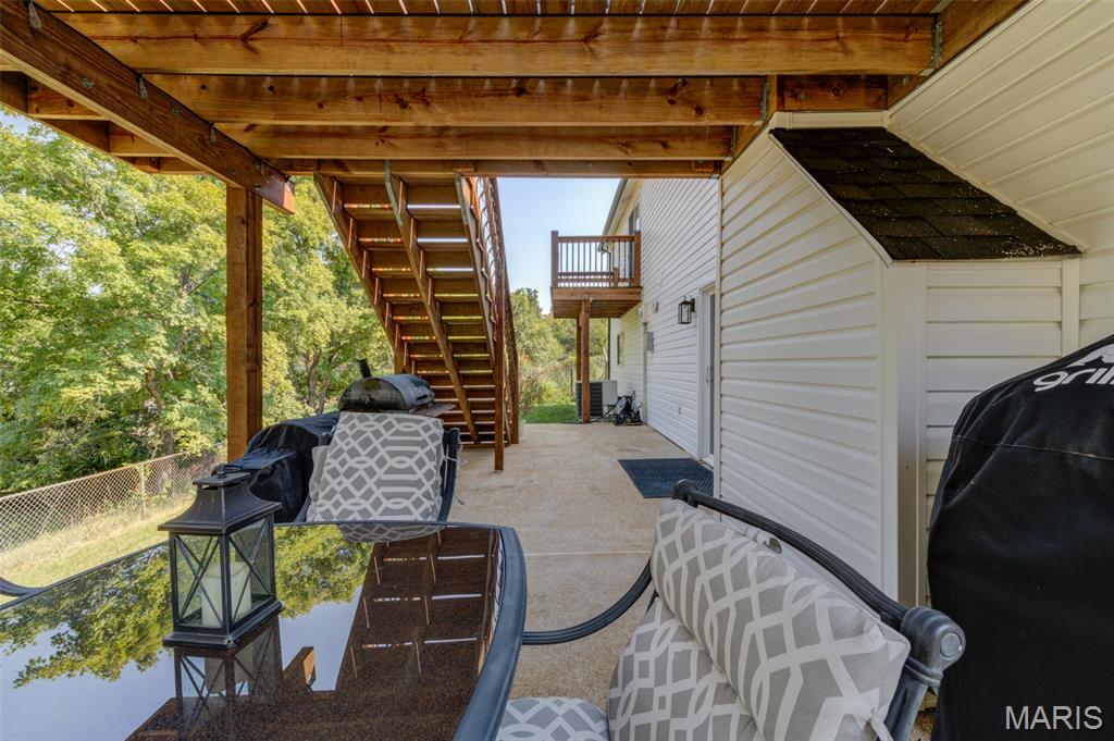 307 Twistedoak Court Property Photo 48