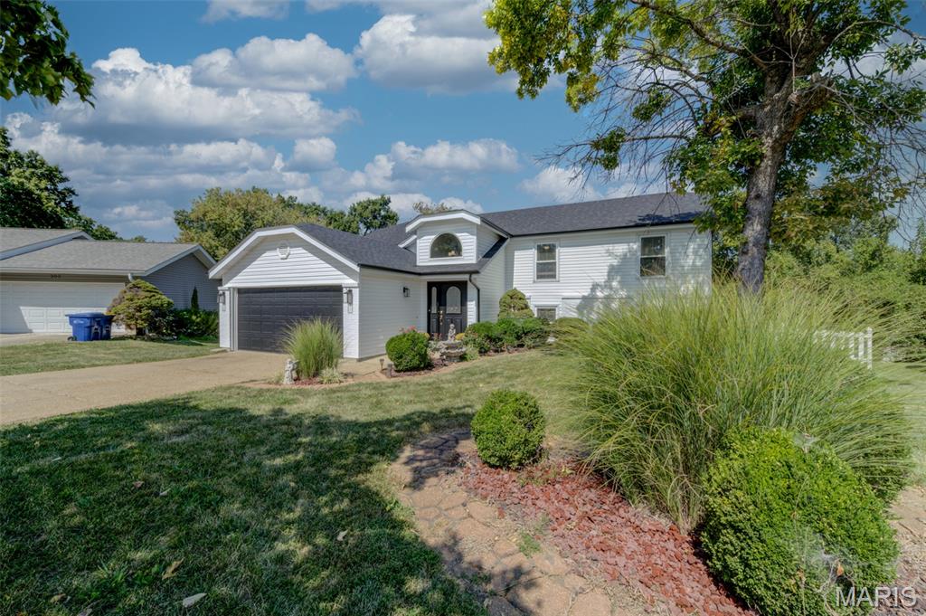 307 Twistedoak Court Property Photo 56