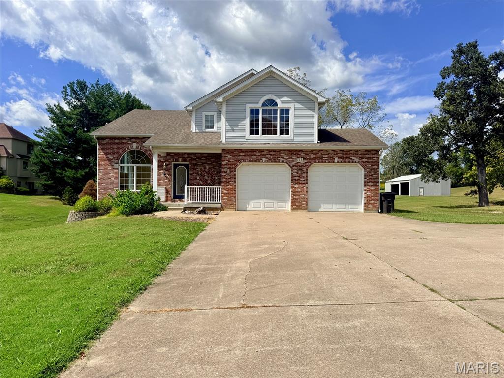 712 Big Spring Boulevard Property Photo 1