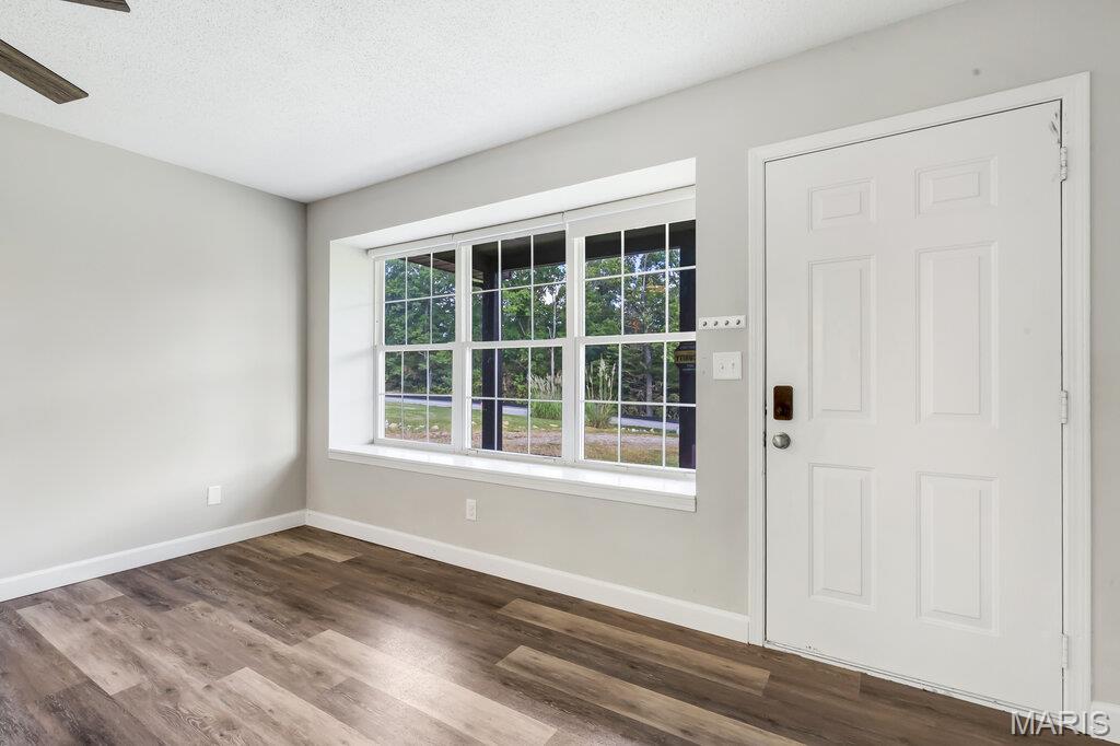 19034 Royal Drive Property Photo 3