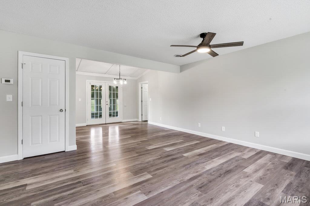 19034 Royal Drive Property Photo 4