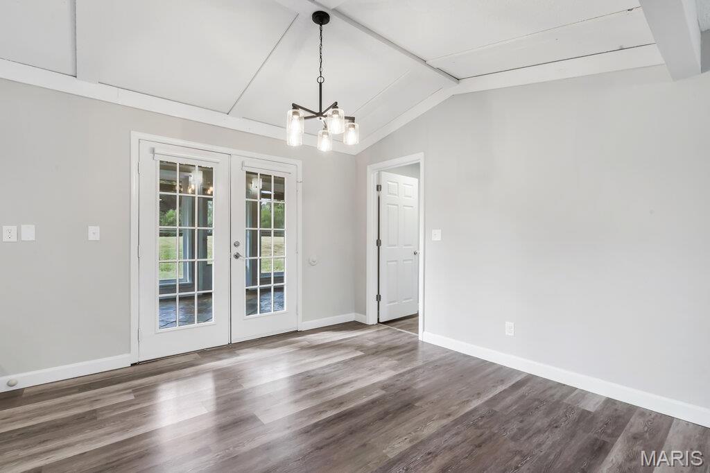 19034 Royal Drive Property Photo 8