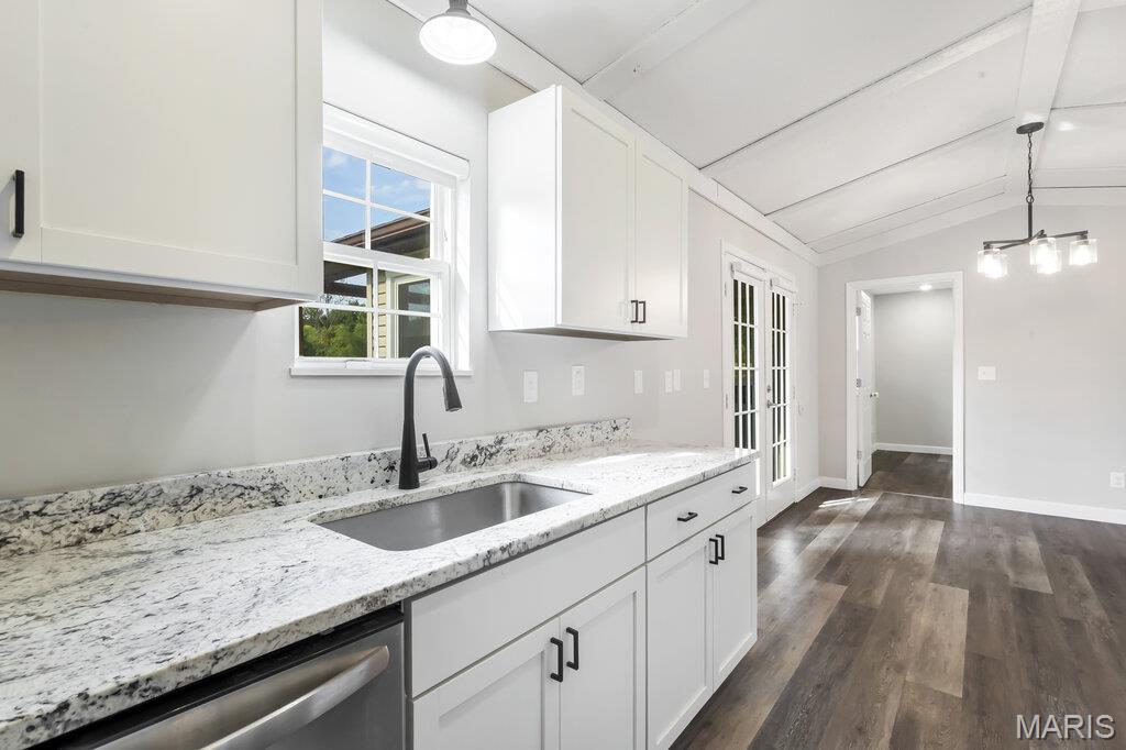 19034 Royal Drive Property Photo 13