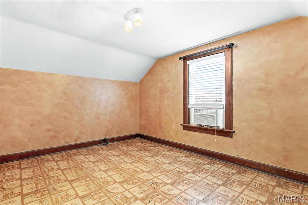 305 W White Street Property Photo 20