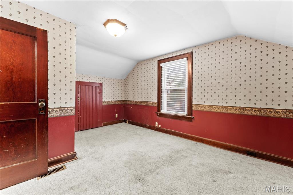 305 W White Street Property Photo 22