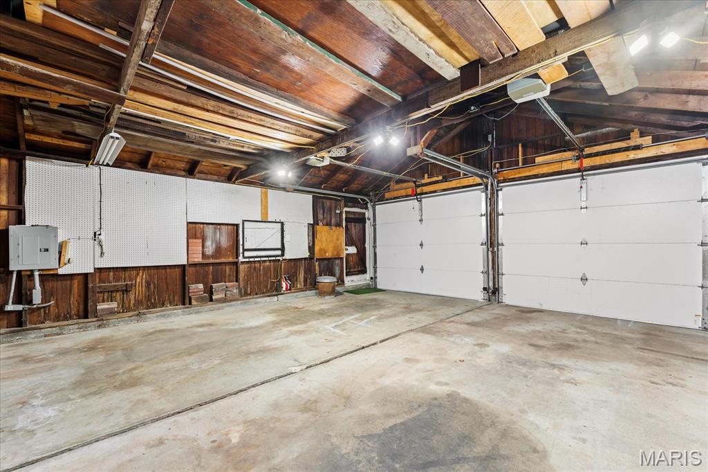 305 W White Street Property Photo 44