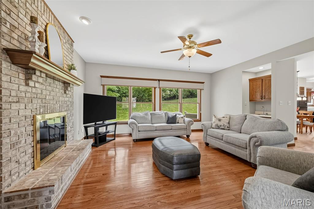 5026 Southridge Park Drive Property Photo 14