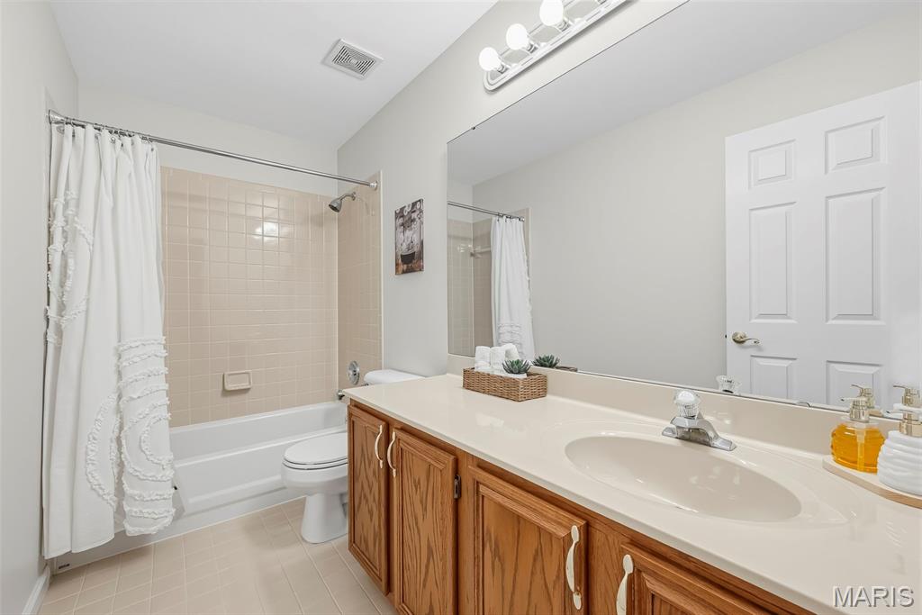 5026 Southridge Park Drive Property Photo 30