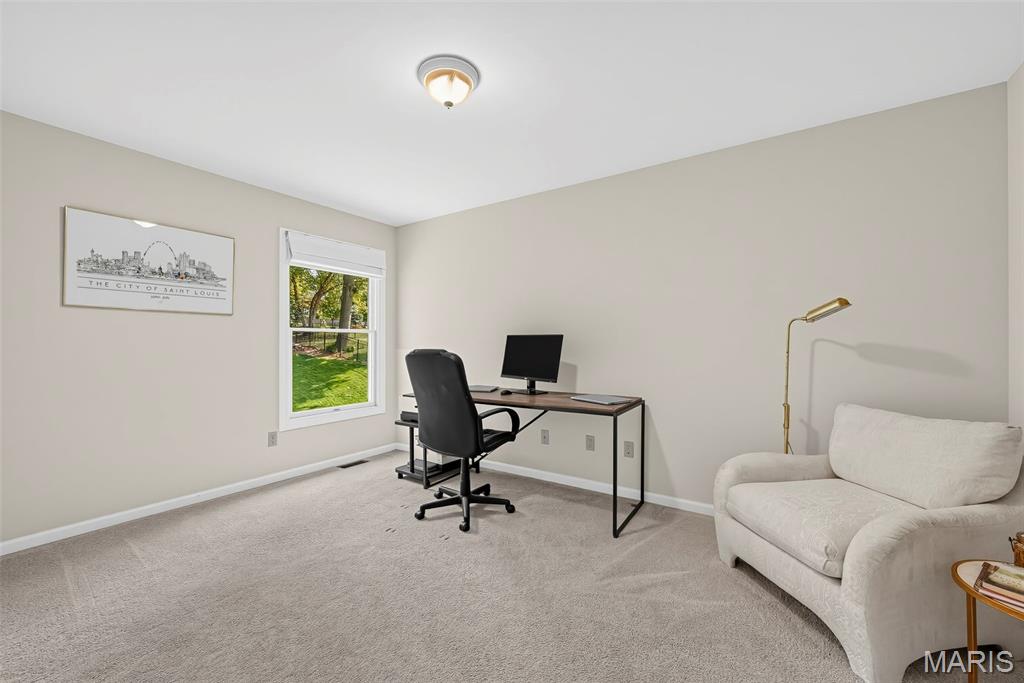 5026 Southridge Park Drive Property Photo 33
