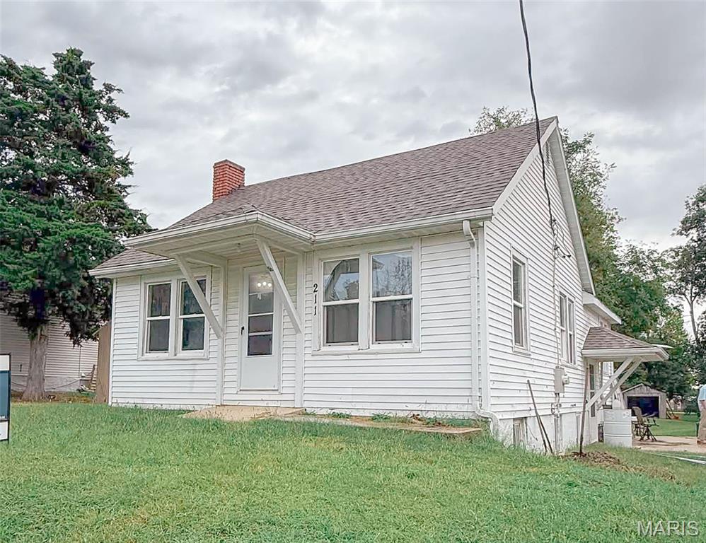 211 Blue Street Property Photo 1
