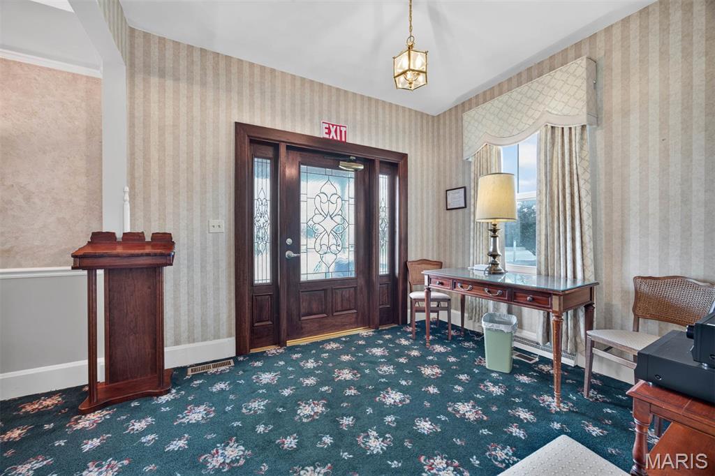 102 E State Street Property Photo 5