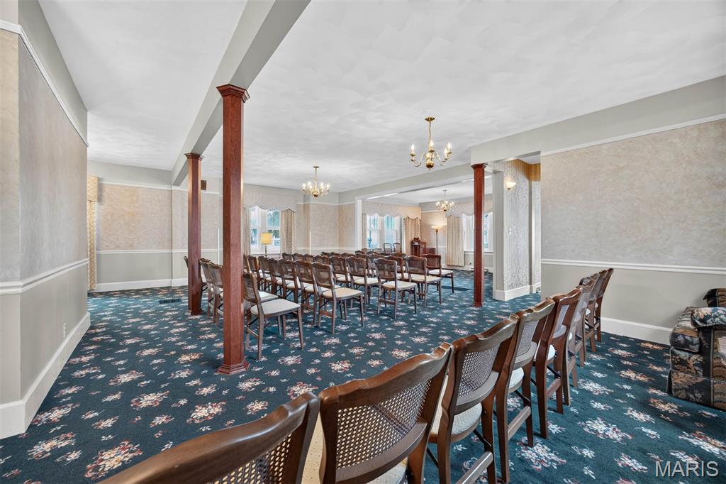 102 E State Street Property Photo 10