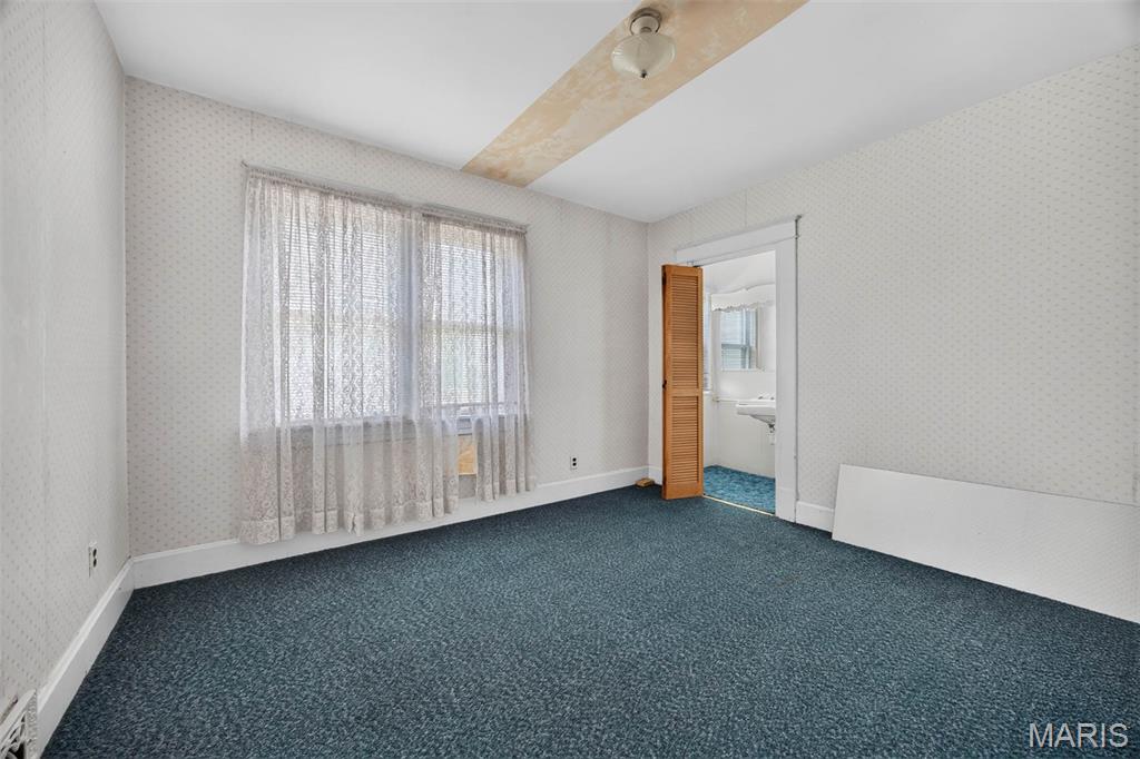 102 E State Street Property Photo 19