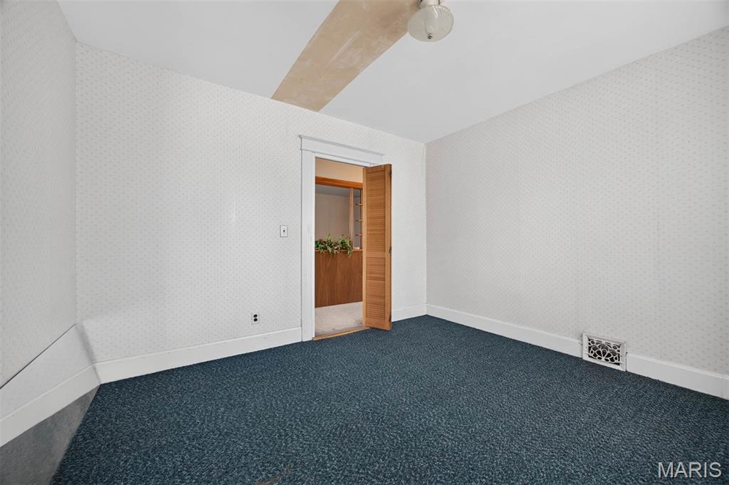 102 E State Street Property Photo 20