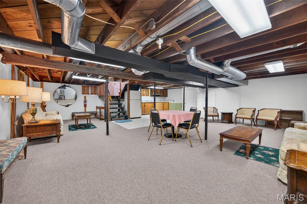102 E State Street Property Photo 27