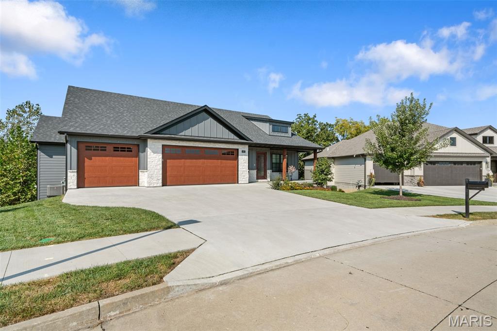 920 Engle Drive Property Photo 3