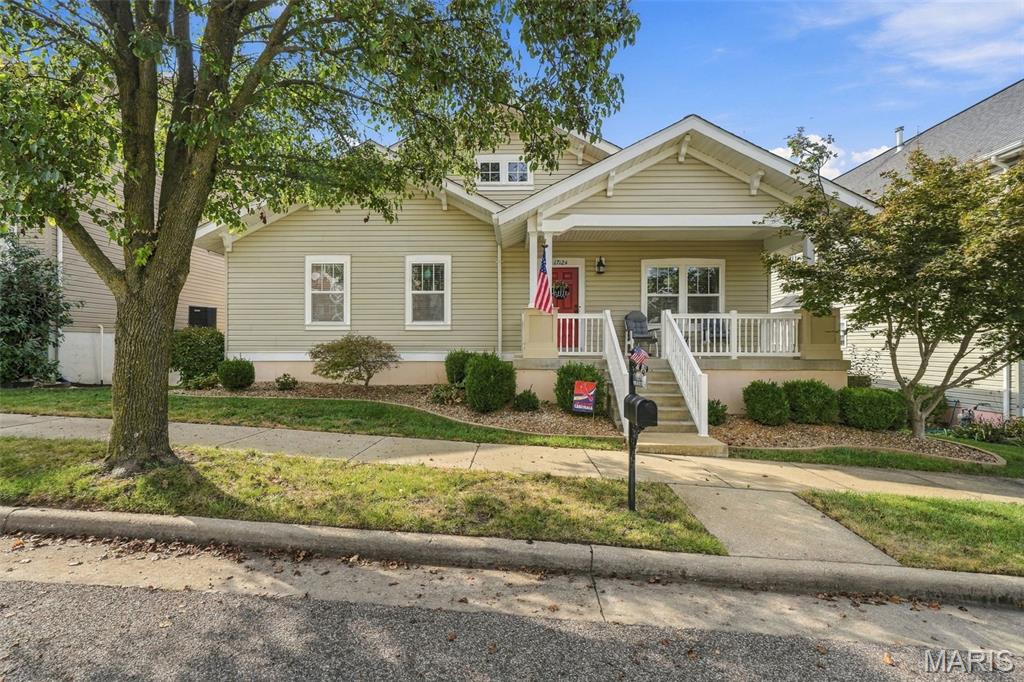 17124 Windsor Crest Boulevard Property Photo 1