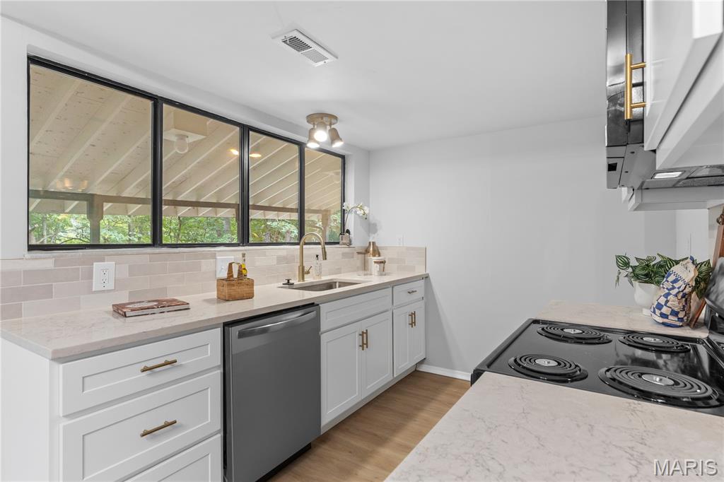 19 Muir Street Property Photo 11