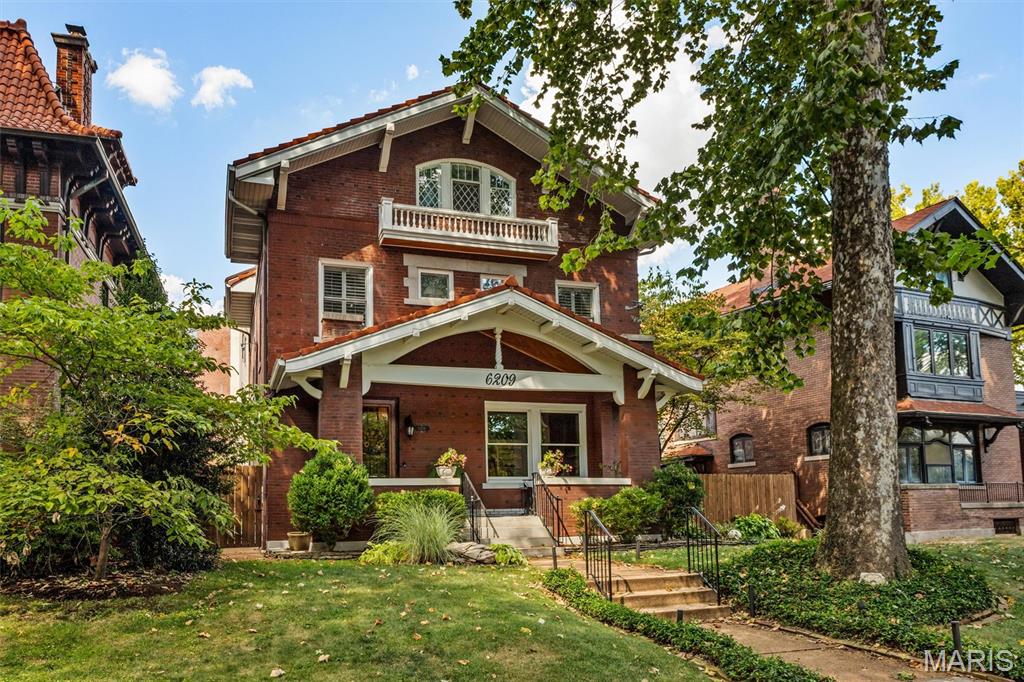 6209 Washington Avenue Property Photo 1