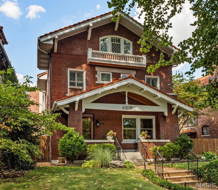 6209 Washington Avenue Property Photo 1
